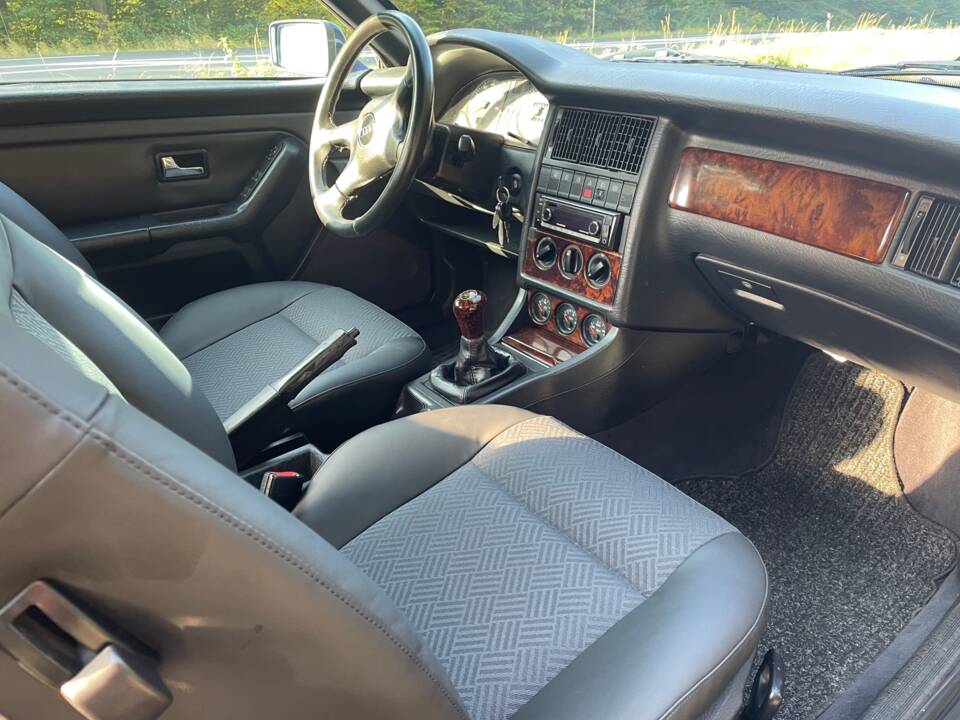 Afbeelding 5/13 van Audi Cabriolet 2.3 E (1992)