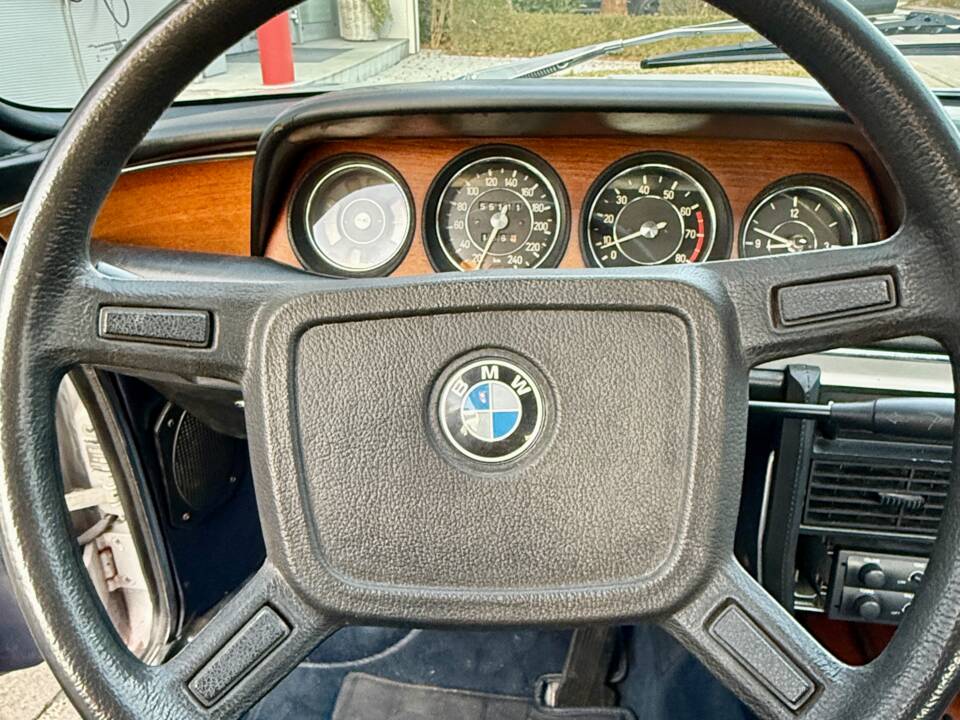 Bild 4/27 von BMW 2800 CS (1970)
