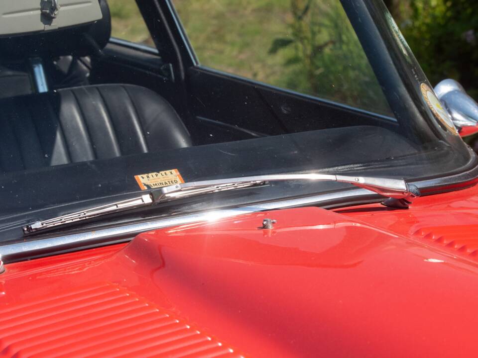 Image 36/50 de Jaguar Type E (2+2) (1969)