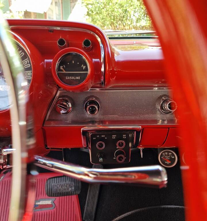 Image 71/144 of Chevrolet Bel Air Hardtop Coupe (1957)
