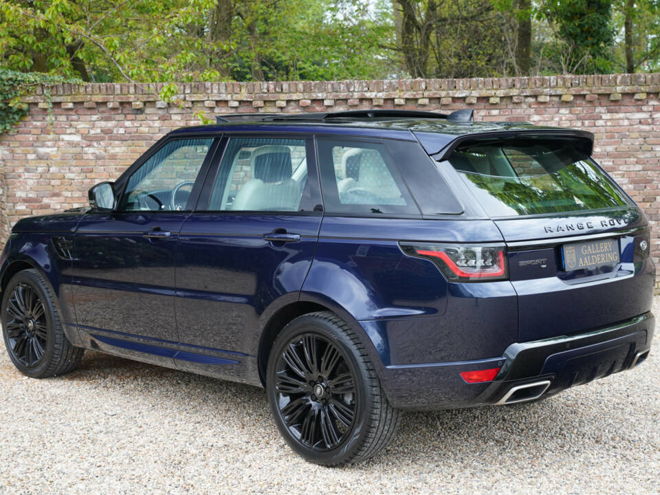 Image 2/50 of Land Rover Range Rover Sport P400e PHEV (2020)