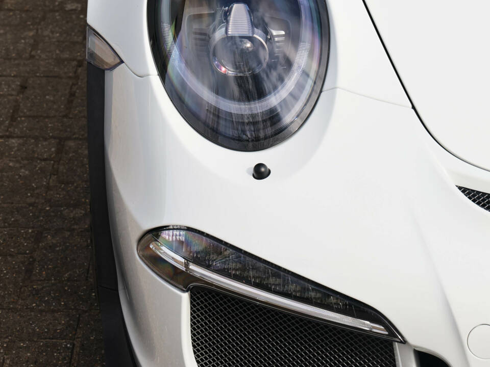 Image 37/82 de Porsche 911 GT3 RS (2015)