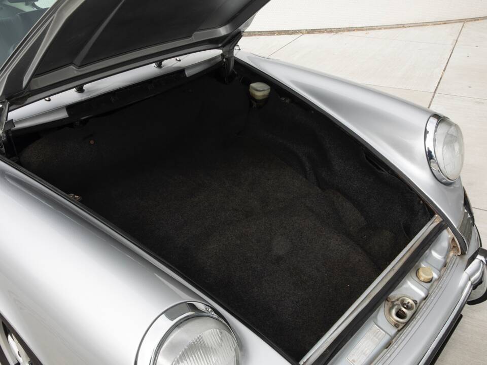 Image 15/27 of Porsche 911 2.0 T (1969)