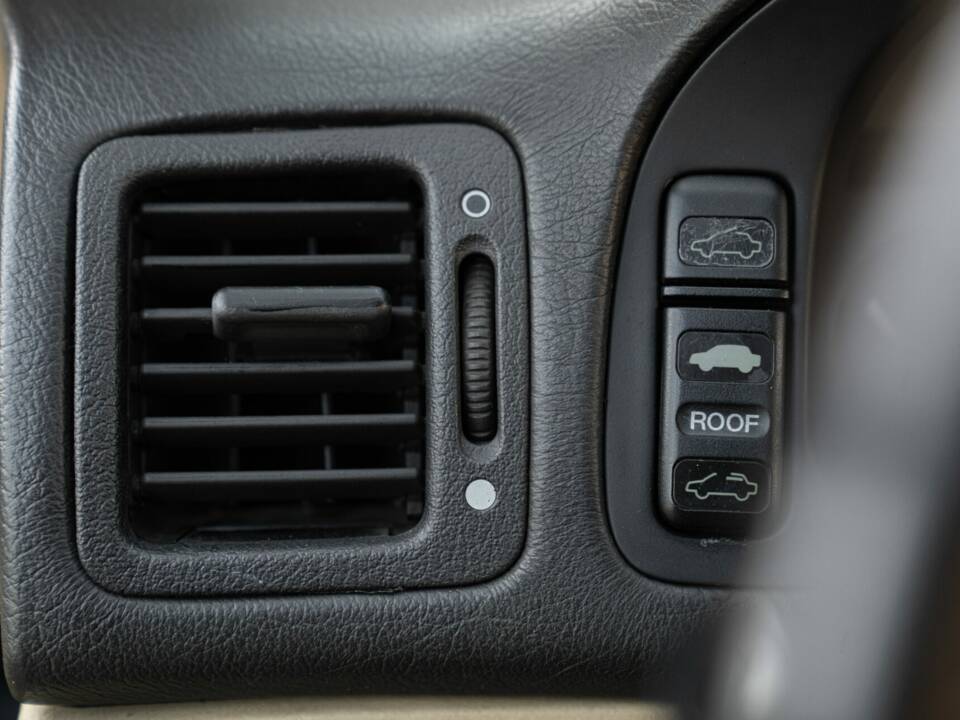 Bild 38/50 von Honda Legend (1992)