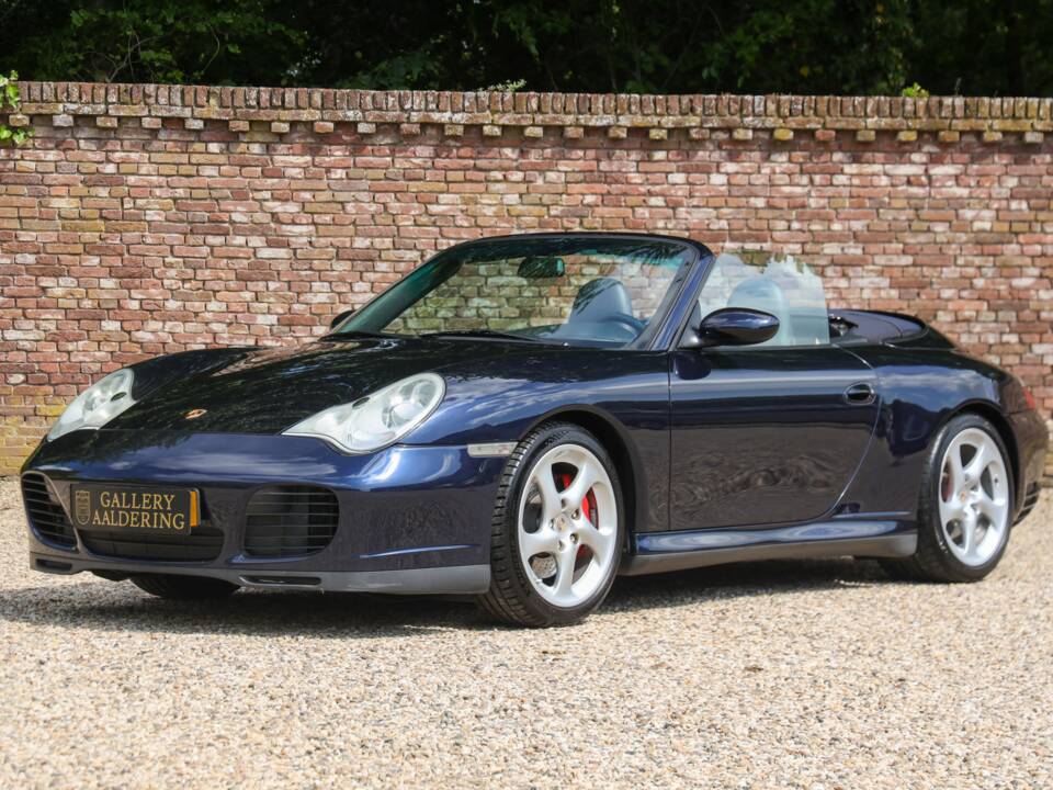 Image 30/50 of Porsche 911 Carrera 4S (2004)