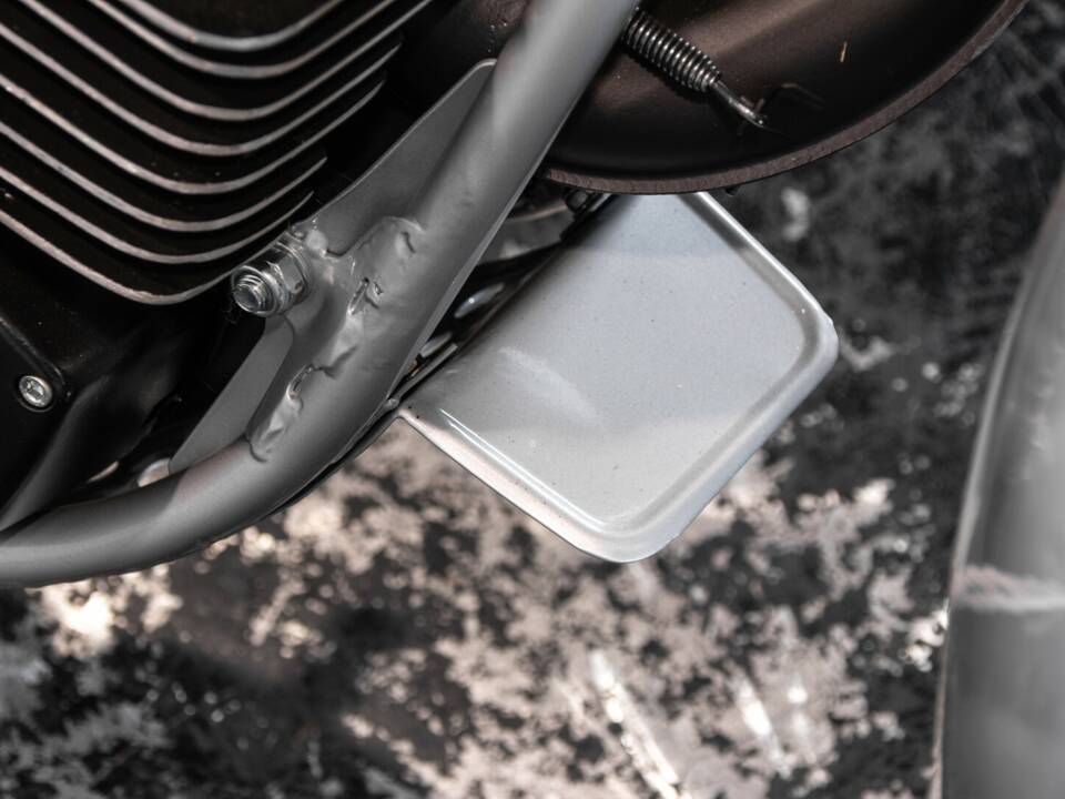 Image 16/19 of KTM 175 GS (1972)