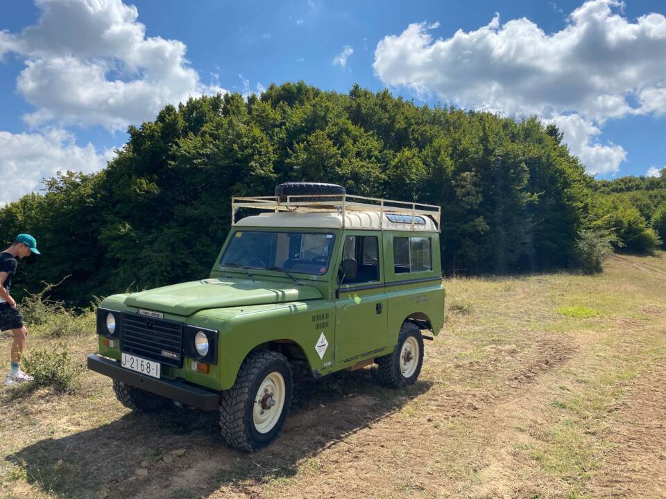 Image 3/36 of Land Rover 88 Lightweight (1985)