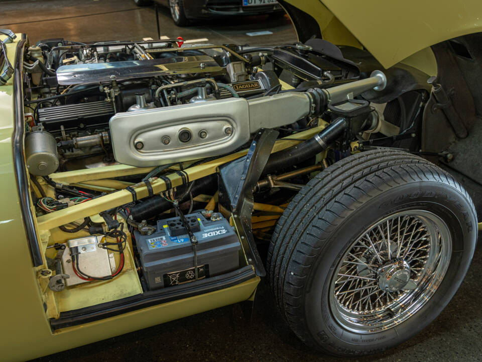 Imagen 16/28 de Jaguar E-Type V12 (1974)