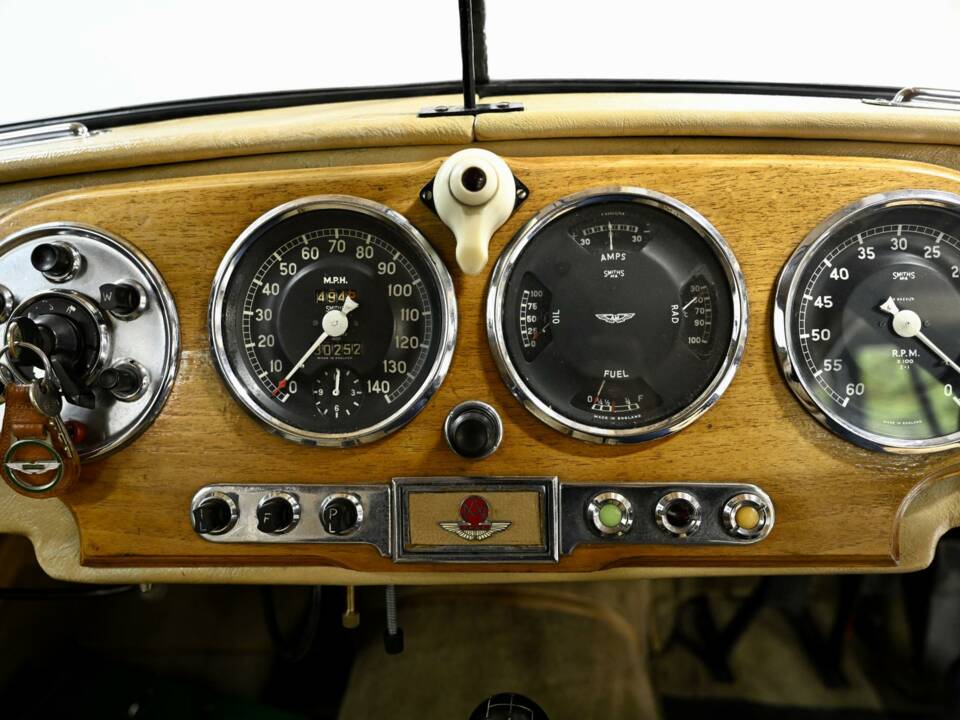 Image 27/50 de Aston Martin DB 2 Vantage (1953)