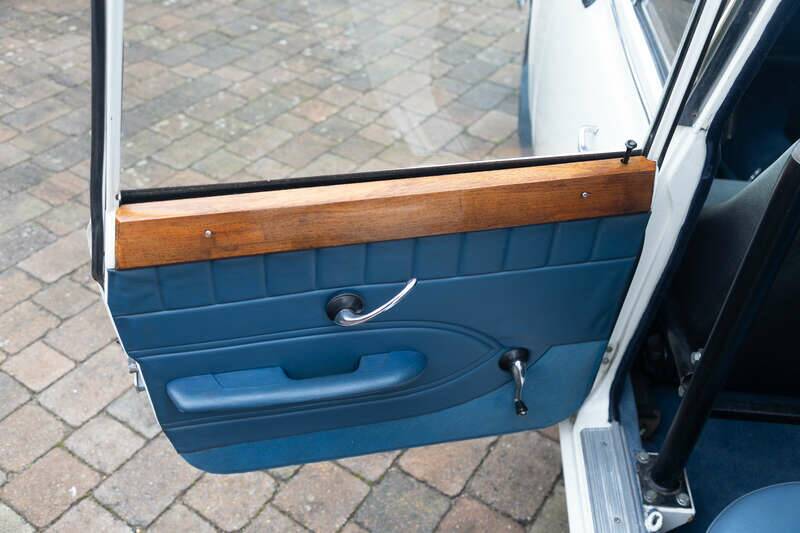 Image 32/50 of Triumph 2000 Mk I (1965)