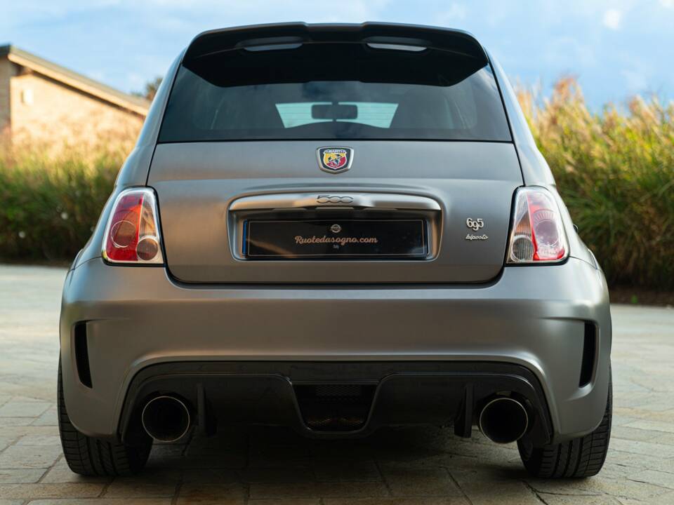 Imagen 8/50 de Abarth 695 Biposto (2016)