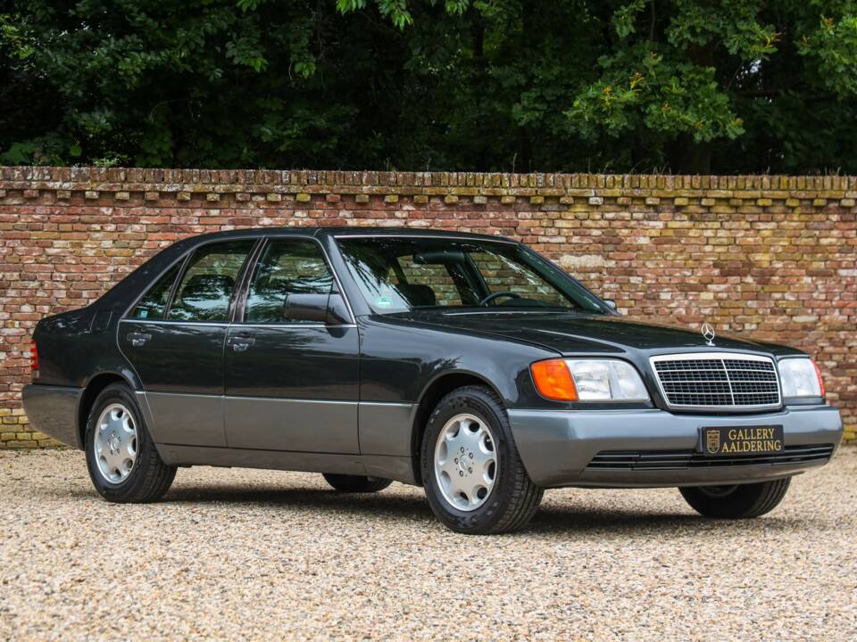 Bild 45/50 von Mercedes-Benz 400 SE (1991)