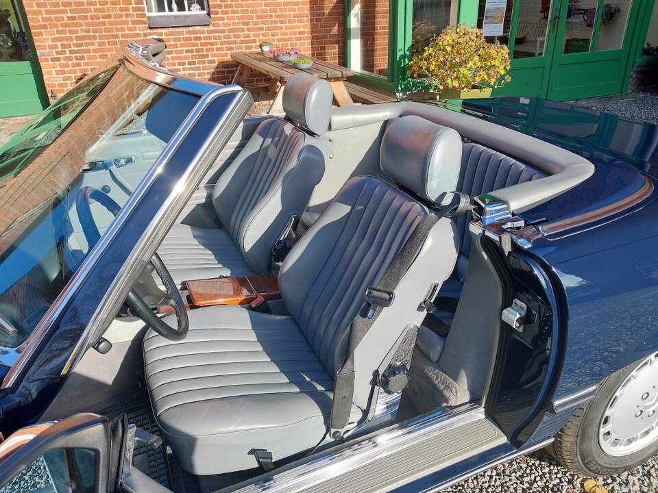 Imagen 11/15 de Mercedes-Benz 300 SL (1987)