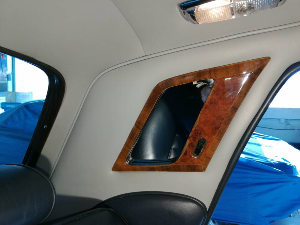 Afbeelding 7/15 van Bentley T 2 (1980)