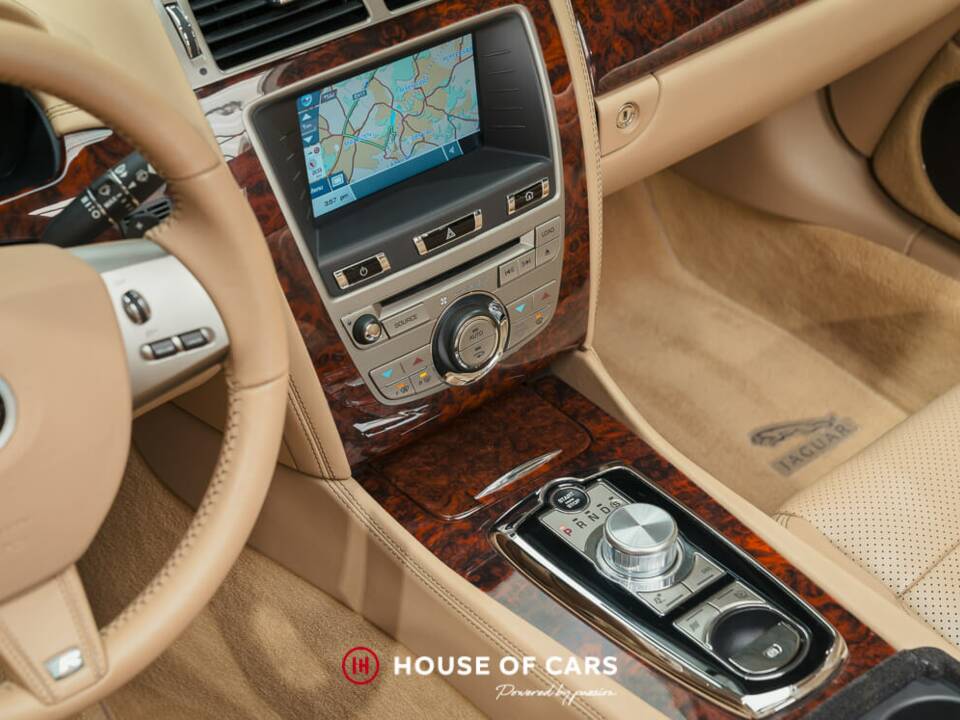 Afbeelding 21/25 van Jaguar XKR (2010)