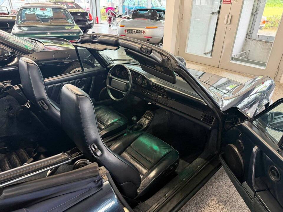 Immagine 40/40 di Porsche 911 Carrera 4 (1990)