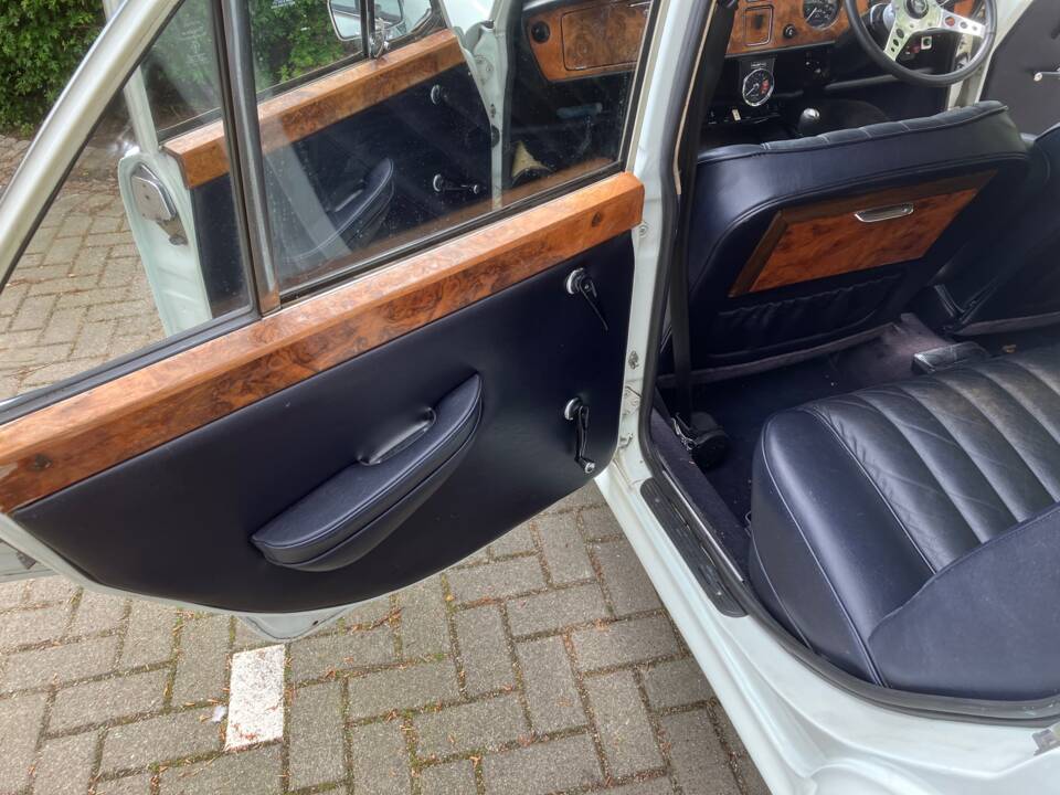 Immagine 25/39 di Vanden Plas 1300 (1972)