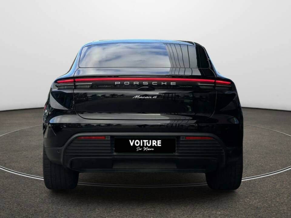 Image 13/13 de Porsche Macan Turbo (2024)