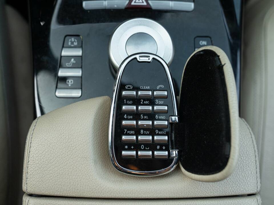 Immagine 50/50 di Mercedes-Benz S 350 CDI BlueEFFICIENCY L (2011)