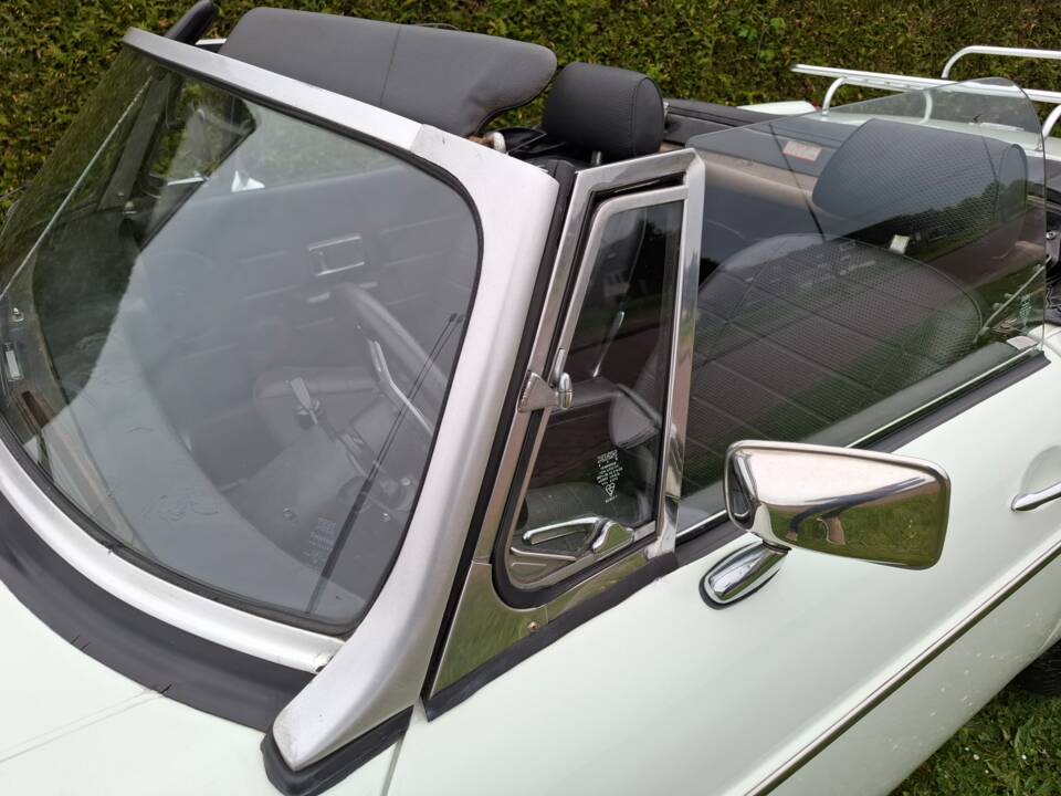 Afbeelding 13/19 van MG MGB (1978)