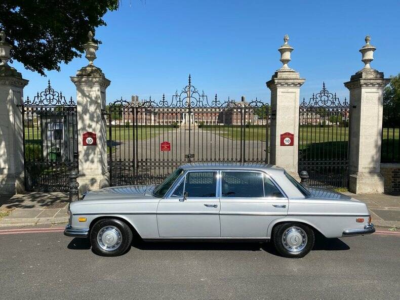 Imagen 22/50 de Mercedes-Benz 300 SEL 6.3 (1971)