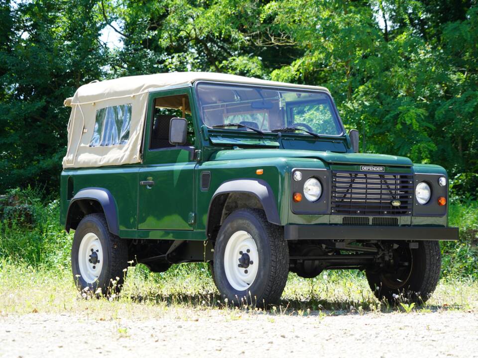 Image 2/64 of Land Rover Defender 90 Td5 (1999)