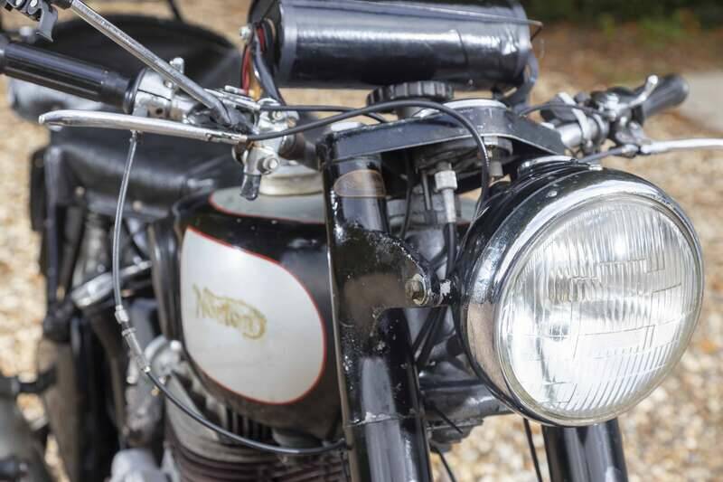 Bild 21/40 von Norton DUMMY (1949)