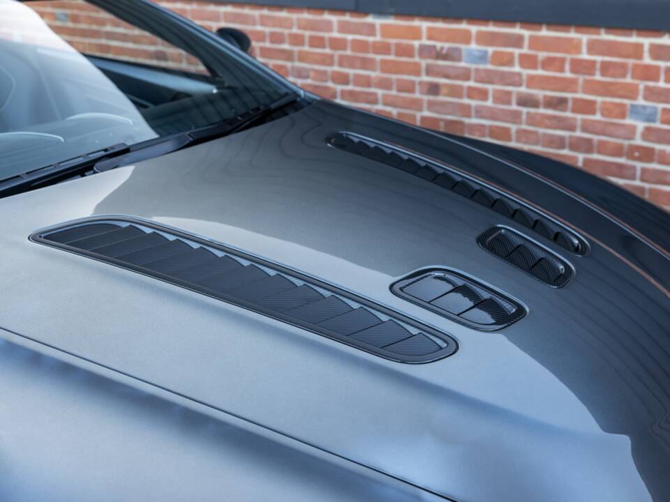 Image 15/53 of Aston Martin V12 Vantage AMR Roadster (2018)