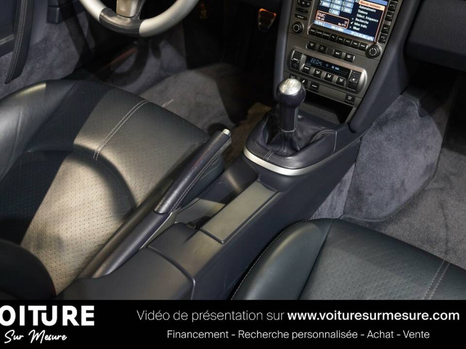 Image 25/29 of Porsche 911 Carrera 4S (2006)