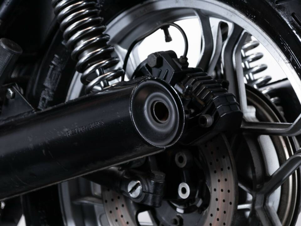 Bild 28/50 von Moto Guzzi DUMMY (1980)