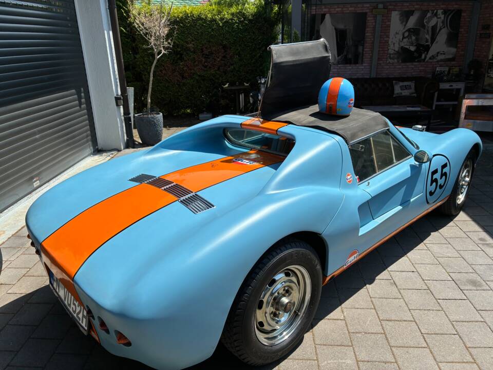 Bild 2/35 von Aztec GT (1962)