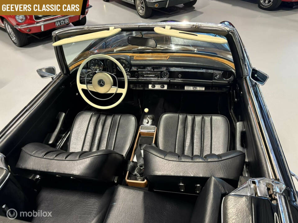 Image 18/19 de Mercedes-Benz 280 SL (1968)