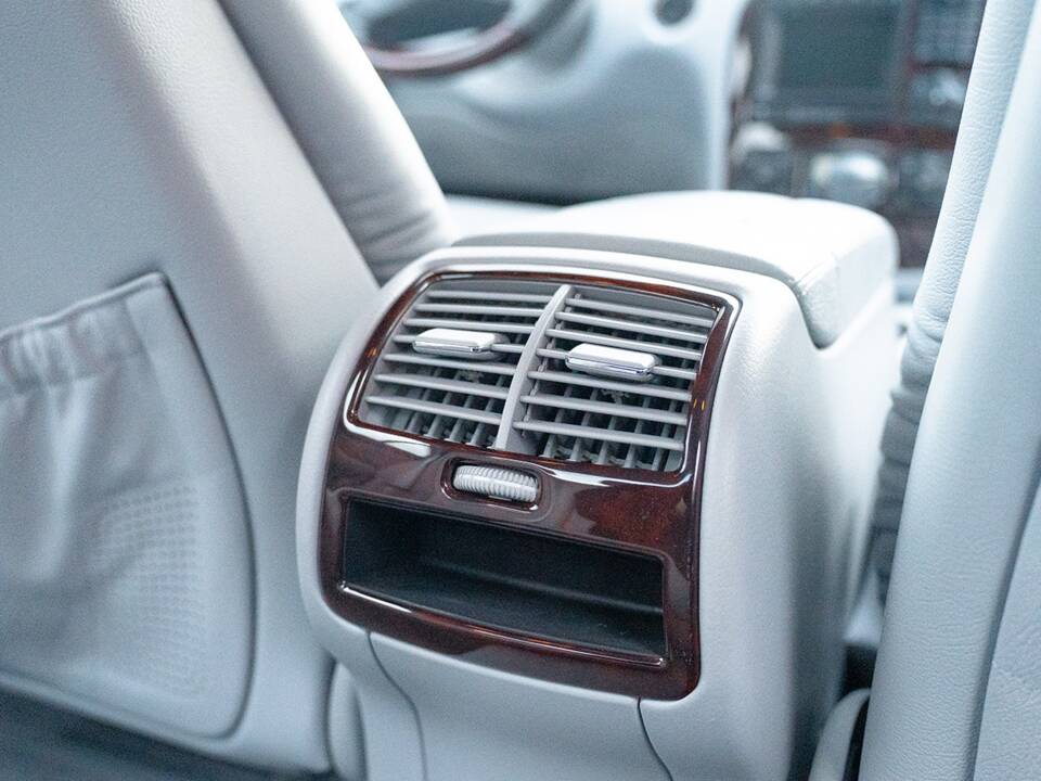 Afbeelding 41/45 van Mercedes-Benz S 55 AMG (2000)