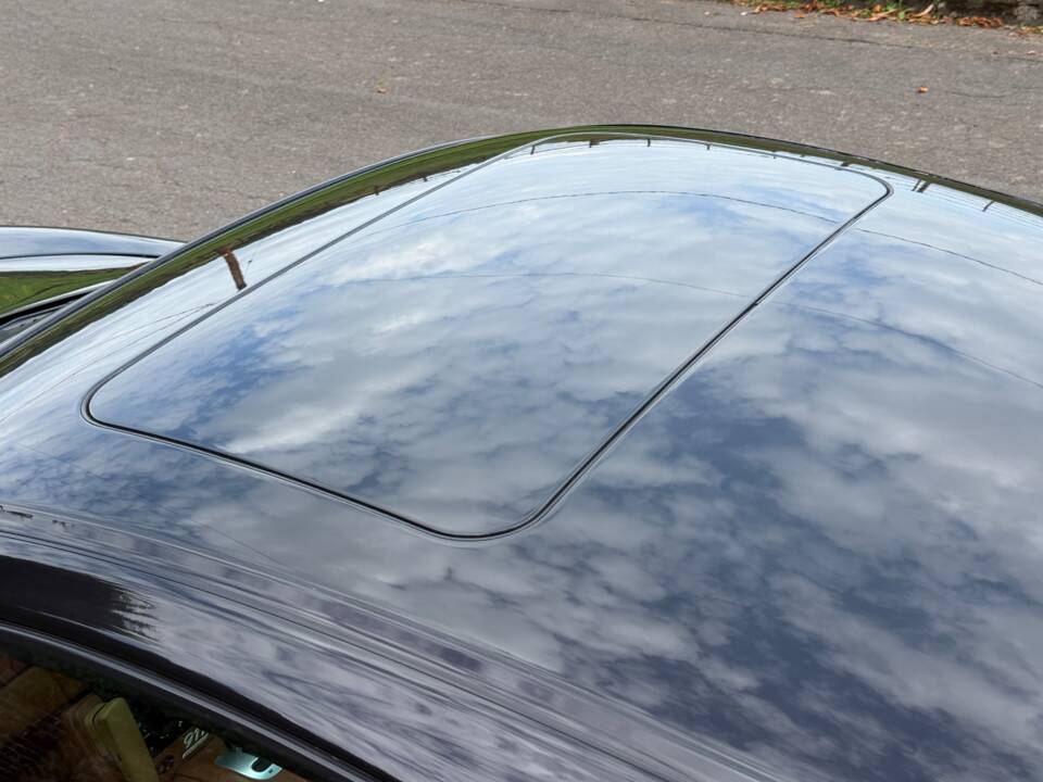 Image 9/30 of Porsche 911 Carrera 4 &quot;Millenium-Edition&quot; (2000)