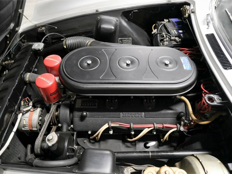 Imagen 20/26 de Ferrari 365 GT 2+2 (1970)