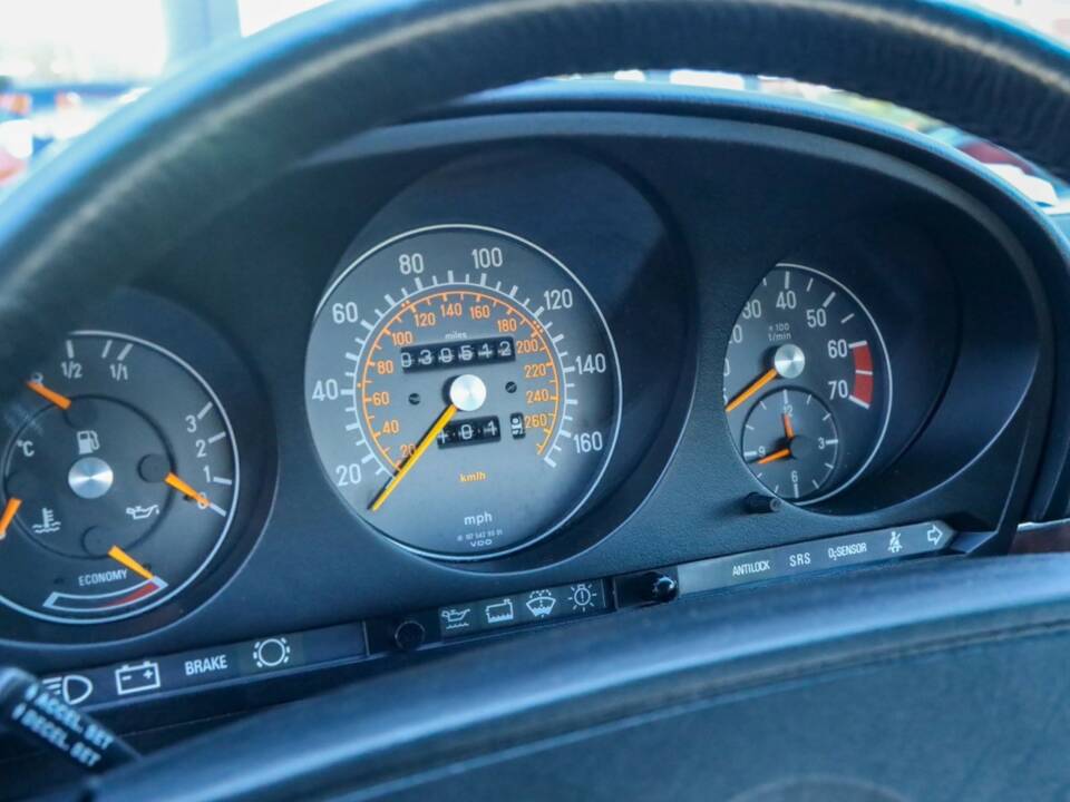 Bild 21/50 von Mercedes-Benz 560 SL (1987)