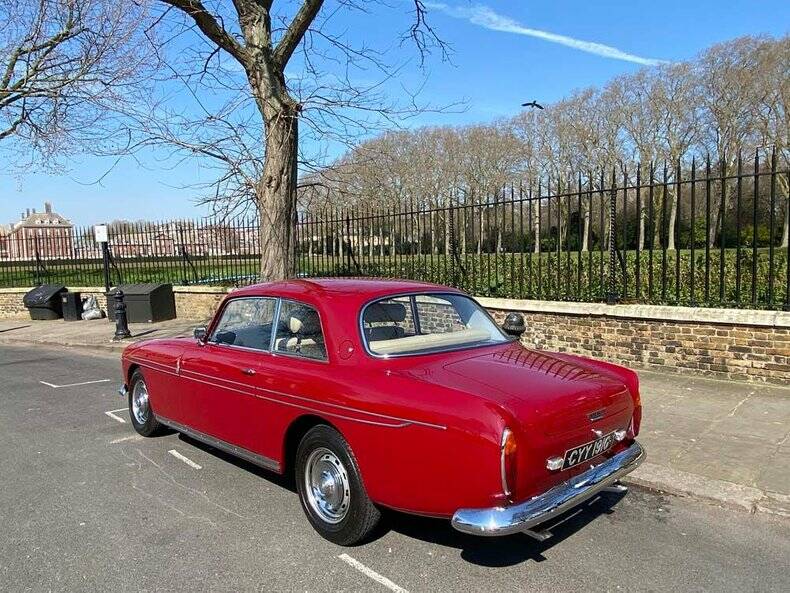 Image 23/50 of Bristol 410 (1967)