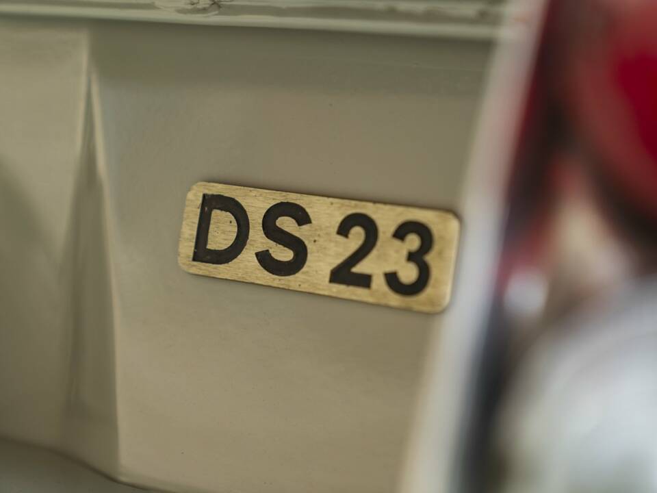 Bild 34/50 von Citroën DS 23 Break (1973)