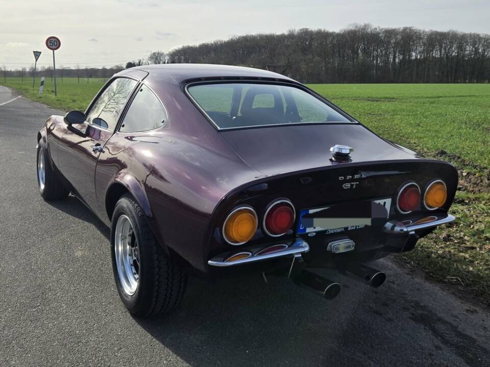 Bild 6/8 von Opel GT 1900 (1973)