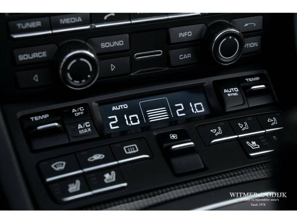 Image 34/47 of Porsche 911 Turbo (2014)