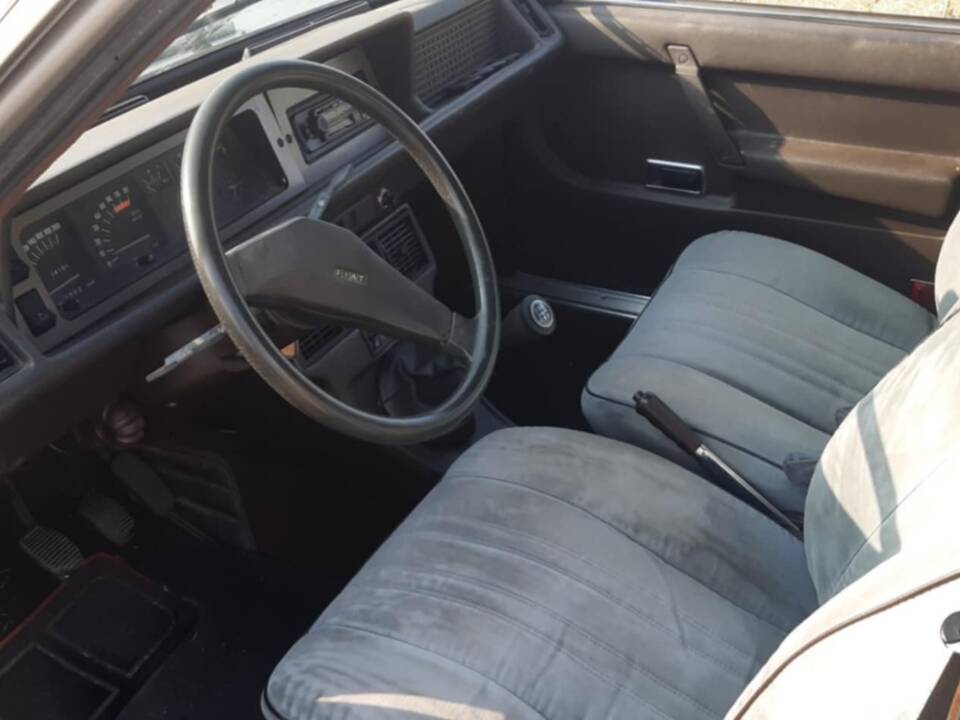 Immagine 3/4 di FIAT 132 (1978)