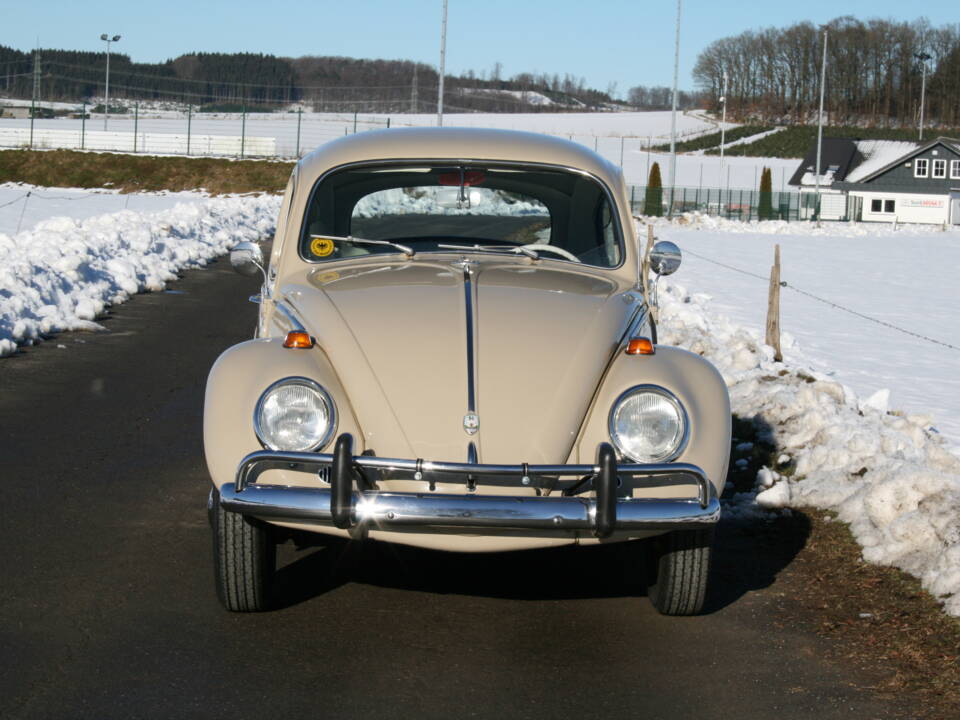 Image 2/65 of Volkswagen Beetle 1200 (1967)