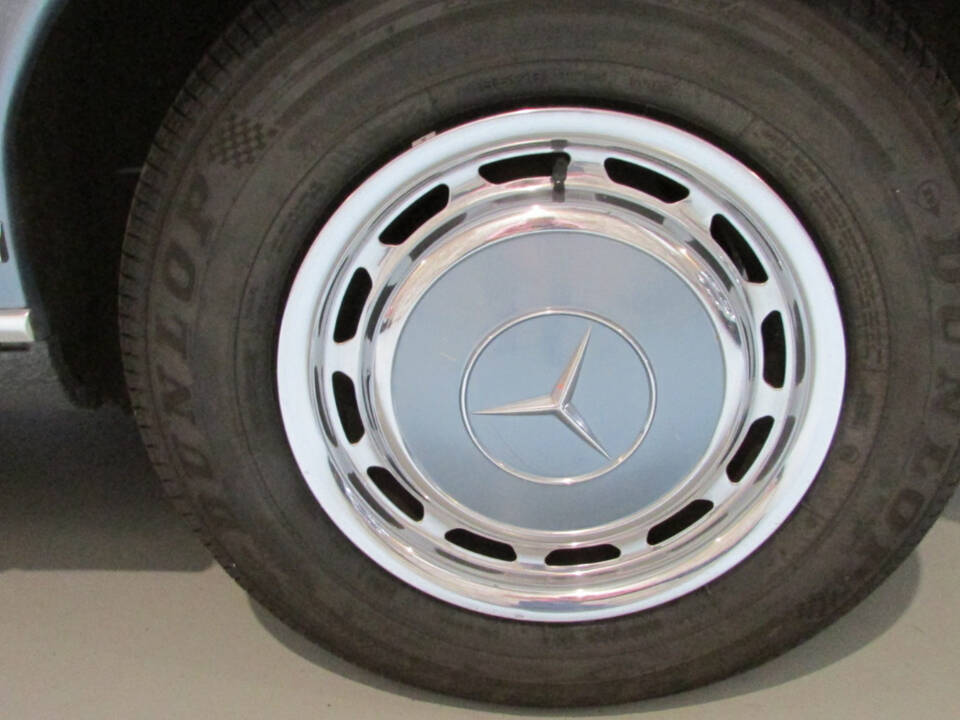 Bild 22/26 von Mercedes-Benz 280 SL (1969)