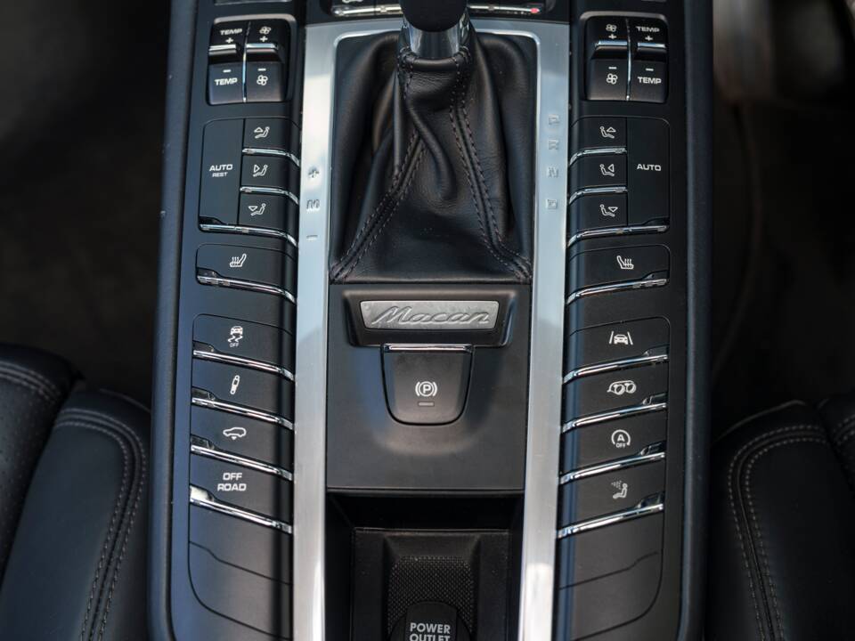 Bild 21/28 von Porsche Macan S (2020)