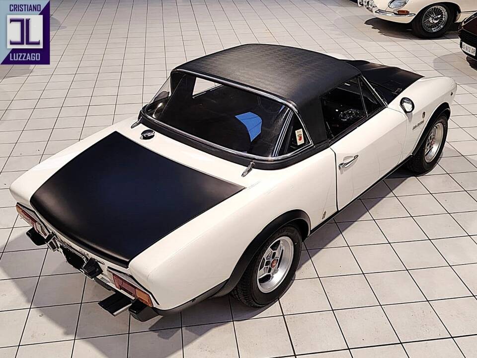 Image 7/73 of FIAT 124 Abarth Rally (1975)