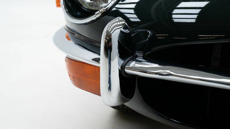 Bild 13/15 von Jaguar E-Type (1970)