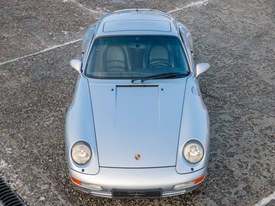 Bild 8/27 von Porsche 911 Carrera (1994)