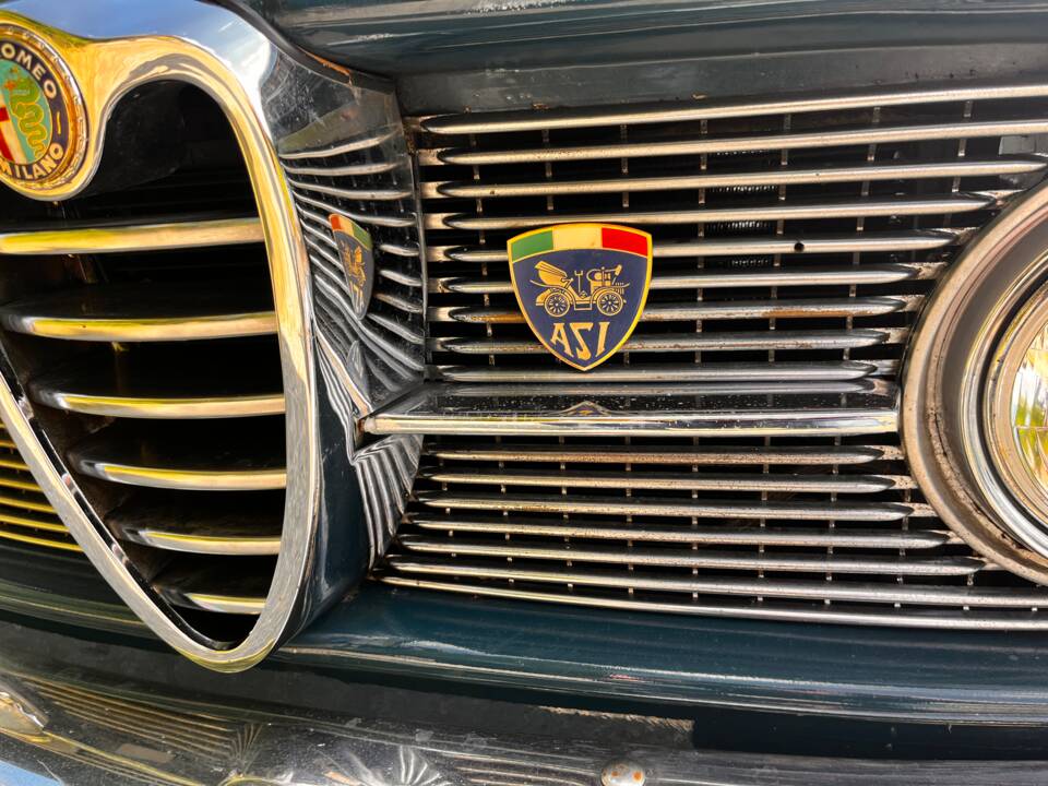 Image 16/22 de Alfa Romeo 2600 Sprint (1963)