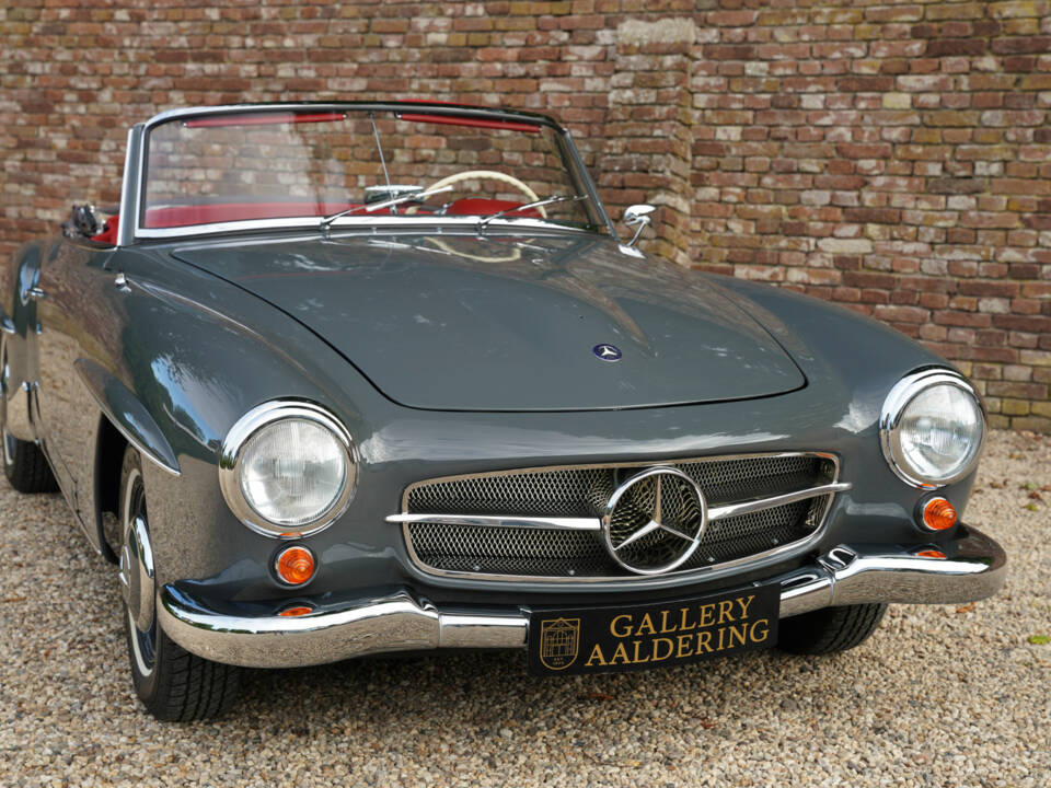 Image 46/50 of Mercedes-Benz 190 SL (1957)