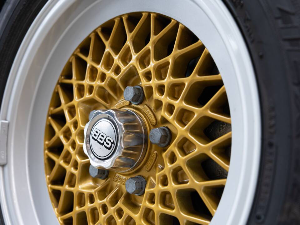 Image 31/32 of Mercedes-Benz 350 SLC (1971)